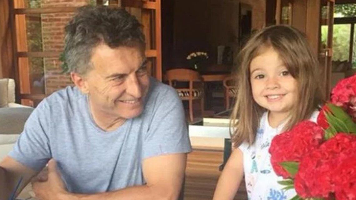 Hizo una falsa amenaza de bomba al colegio de Antonia Macri y tiene que pagar 7800 pesos