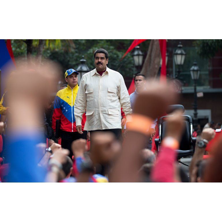 Maduro decretó laborables solamente dos días de la semana