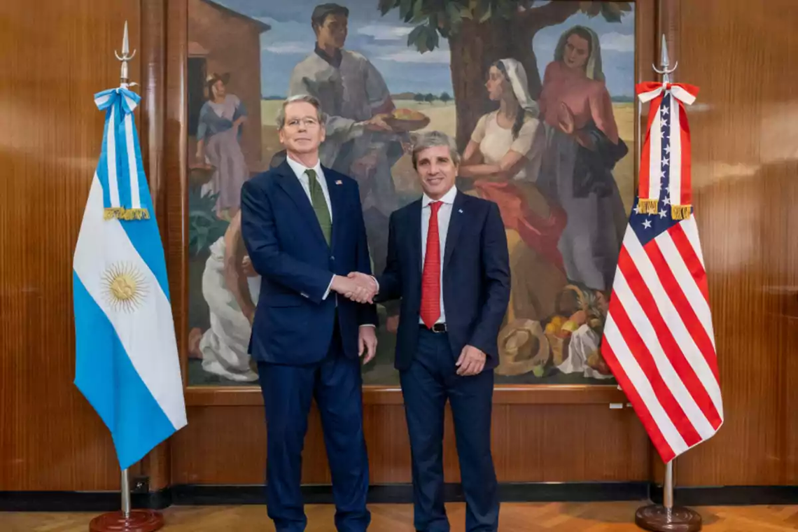 Luis Caputo deberá explicar los detalles del acuerdo anunciado por el secretario del Tesoro de EE.UU., Scott Bessent.