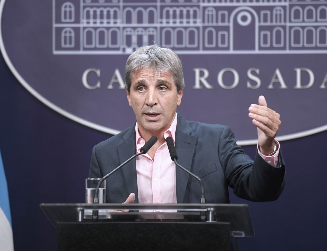 El ministro Luis Caputo asegura que la inflación de febrero será del 15%. El ministro Luis Caputo asegura que la inflación de febrero será del 15%.
