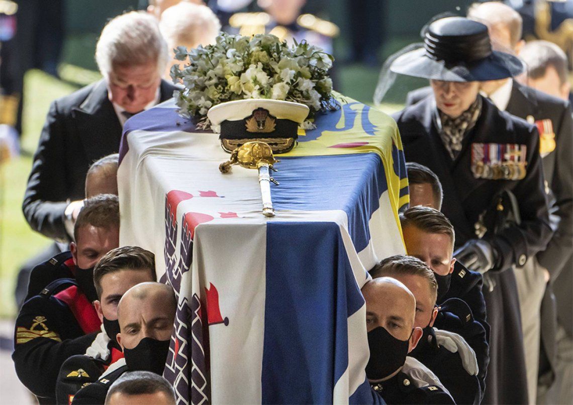 Felipe fue enterrado en la Bóveda Real dentro de la capilla de San Jorge.