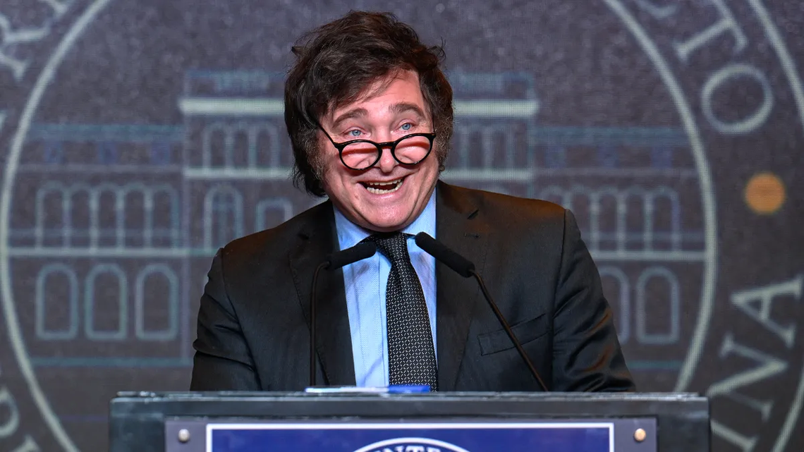 Milei afirmó que privatizará la TV Pública, Radio Nacional y Télam. Milei afirmó que privatizará la TV Pública, Radio Nacional y Télam.