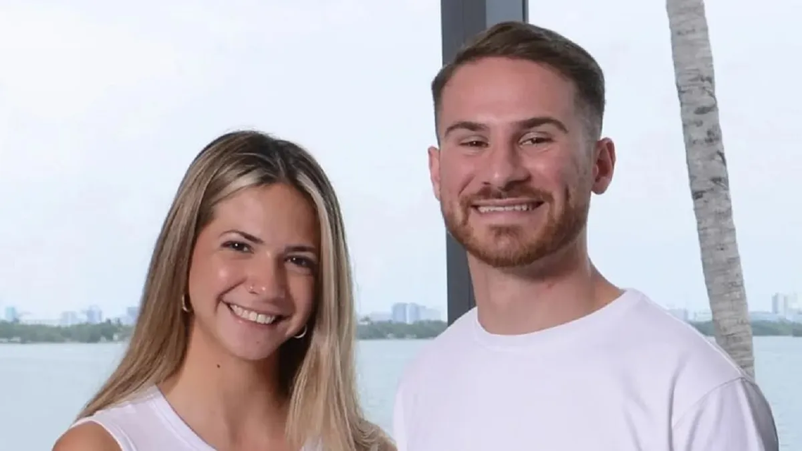 Alexis Mac Allister Junto a su pareja