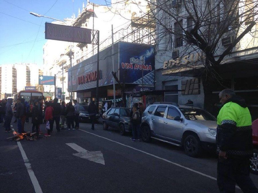 Otra  fuerte protesta en Avellaneda por falta de luz