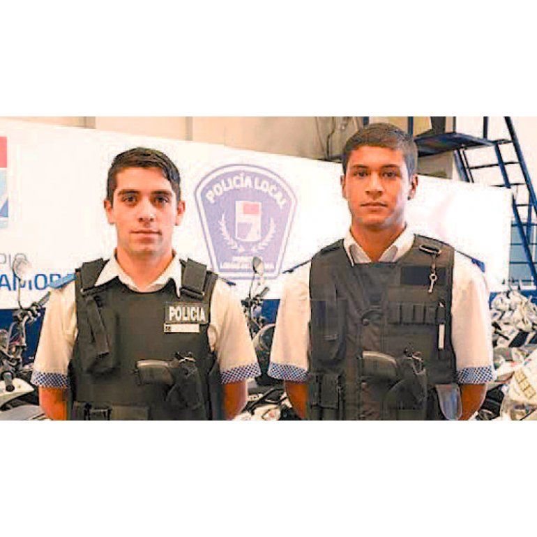 Dos policías de Lomas de Zamora fueron parteros