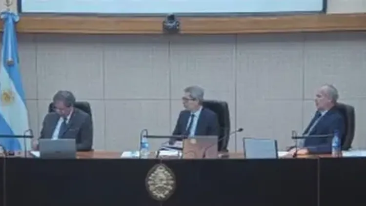 El ex secretario de Obras Públicas inició la ronda de 43 testimonios previstos ante el Tribunal Oral Federal N°7.