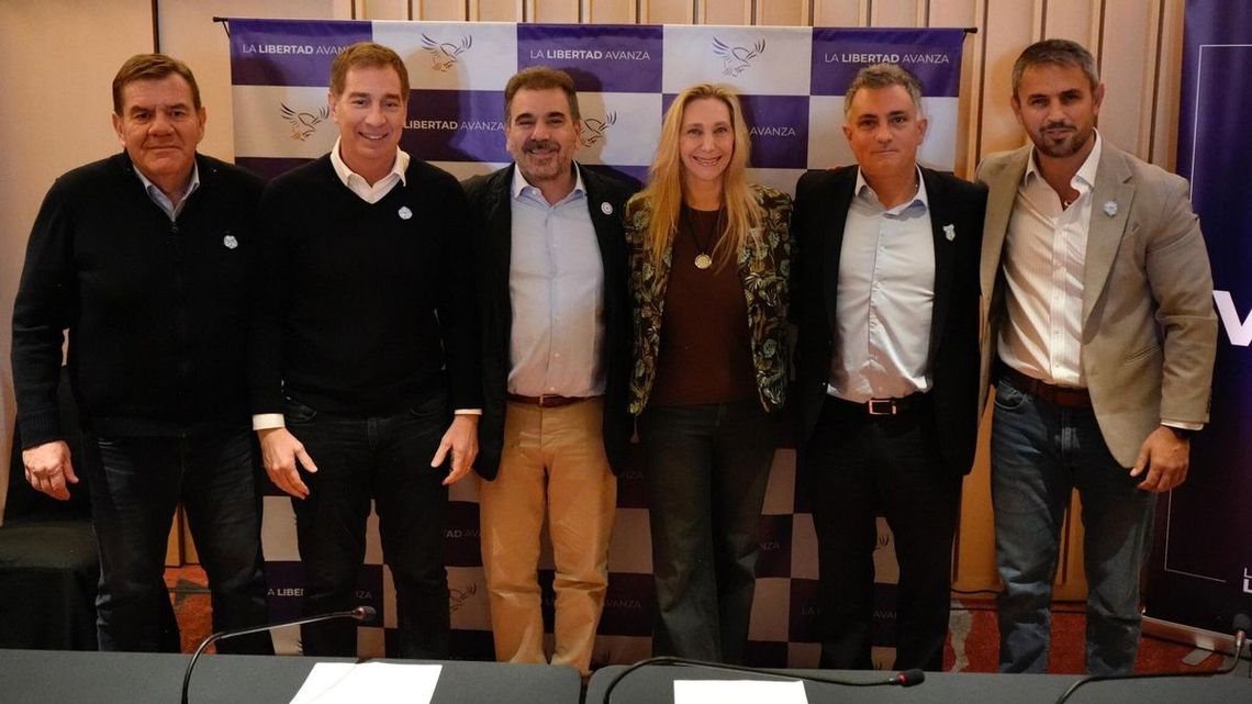 Las negociaciones entre LLA y el PRO para el cierre de listas se llevan a cabo en un clima de tensión.