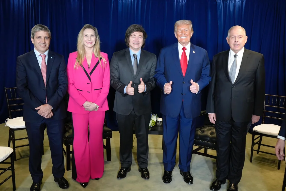 Nueva York - Luis Caputo, Karina Milei, Javier Milei, Donald Trump y Gerardo Werthein Nueva York - Luis Caputo, Karina Milei, Javier Milei, Donald Trump y Gerardo Werthein