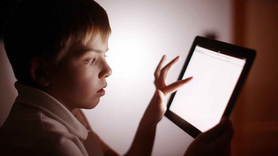 Avances legales para prevenir riesgos de uso de internet para niños y adolescentes