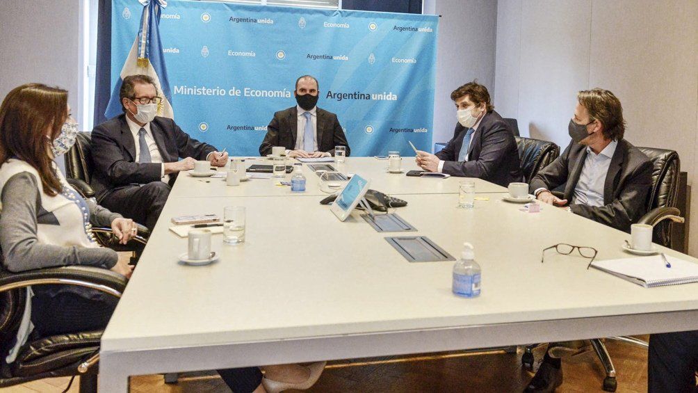 Misión del FMI: Guzmán tuvo una productiva primera reunión para negociar un nuevo acuerdo