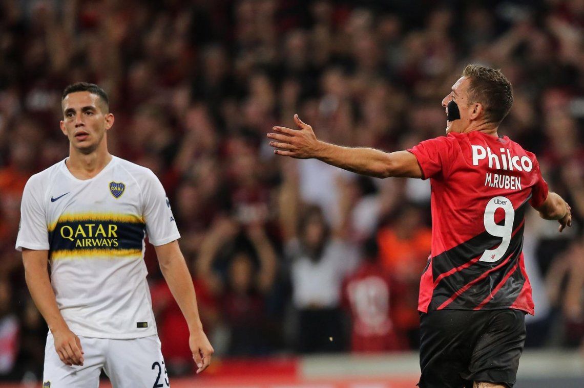 Marco Ruben fue el verdugo perfecto de Boca en una noche de pesadilla que perdió por goleada ante Atlético Paranaense