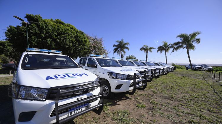 Axel Kicillof entregó nuevos patrulleros para fortalecer la seguridad en la Provincia de Buenos Aires. (Foto: GPBA)