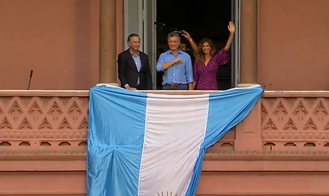 Mauricio Macri, en su marcha de despedida: Tenemos que cuidar que no nos roben la Argentina