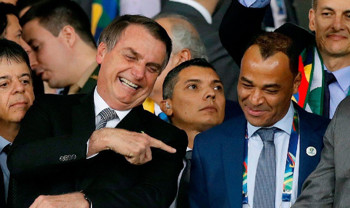 ¿Bolsonaro es el culpabe? Medios brasileños denuncian que la seguridad del presidente de Brasil bloqueó el VAR