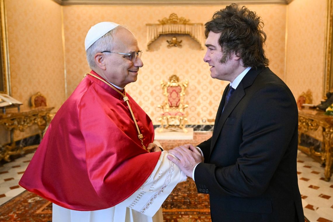 Javier Milei llegó a Madrid luego de haberse reunido con el Papa León XIV.