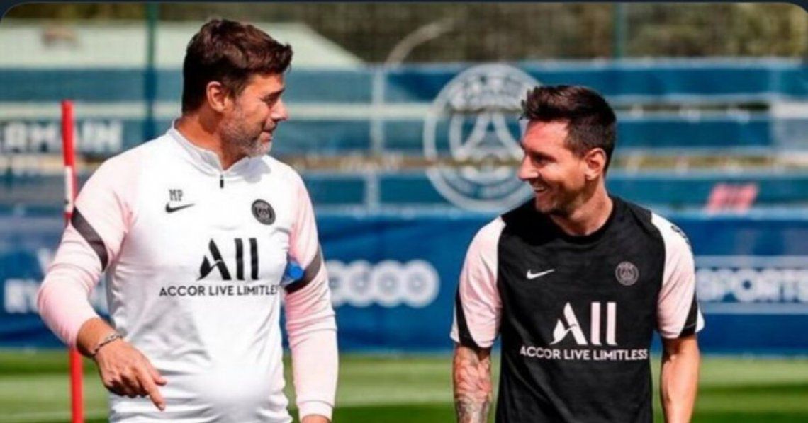 Mauricio Pochettino junto a Lionel Messi. 