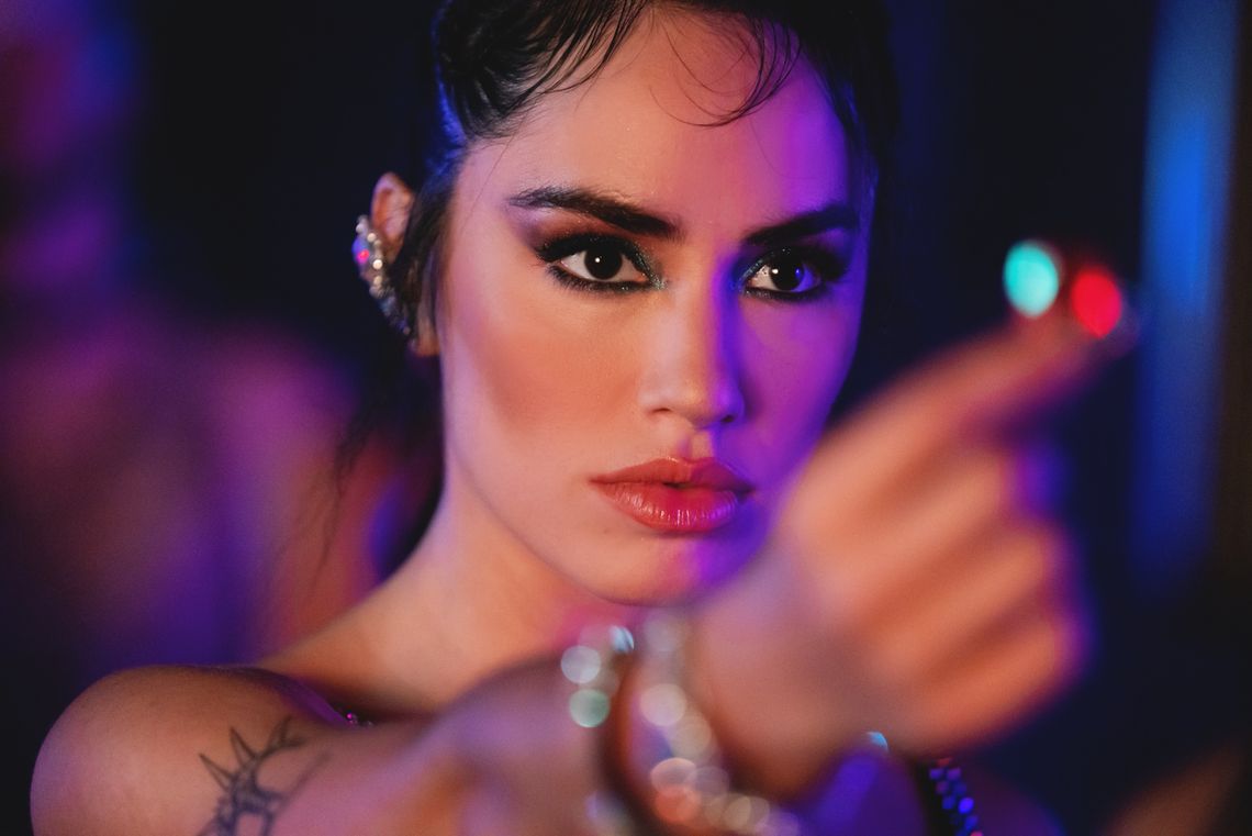 Lali Espósito estrenó su nuevo tema: Cómprame un brishito