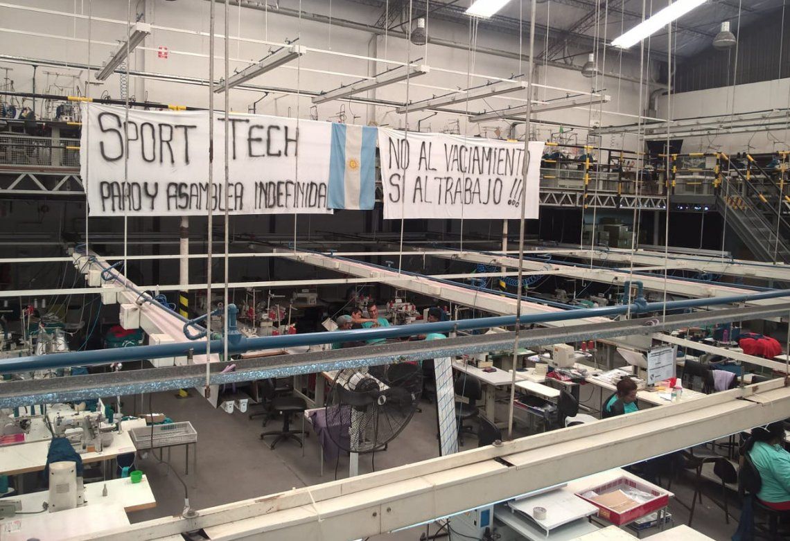 Adecuado fluido gramática San Martín: trabajadores reabrieron la textil Sport Tech