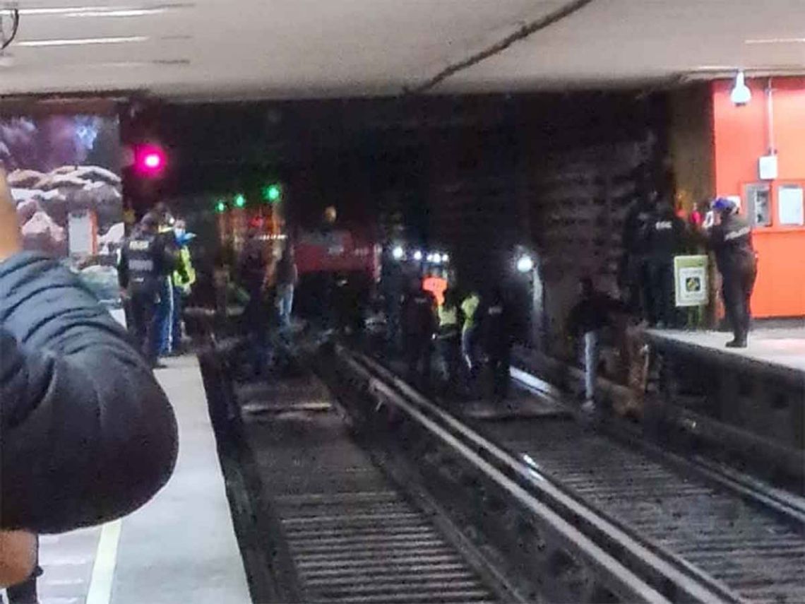 Un muerto y cantidad de heridos en un choque de trenes en el metro de la Ciudad de México