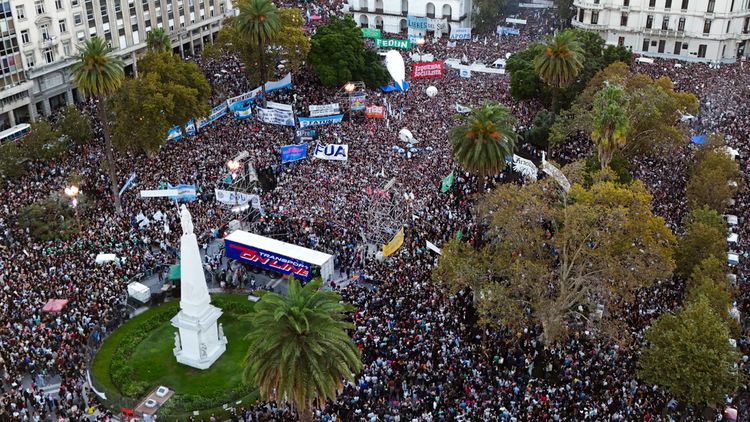 El acto central será en Plaza de Mayo, a partir de las 17.