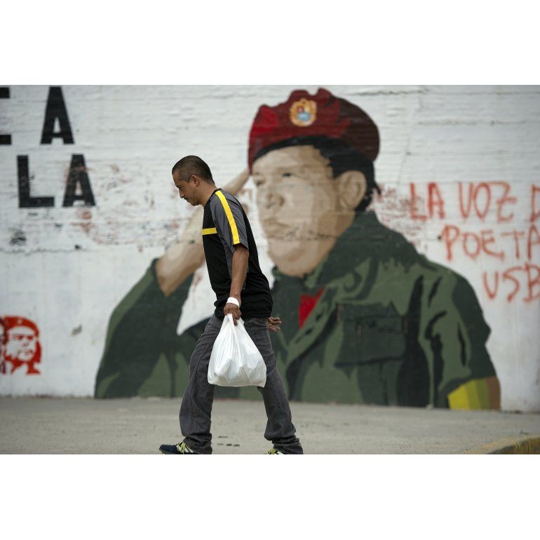 Oposición exige al gobierno la verdad sobre salud de Chávez