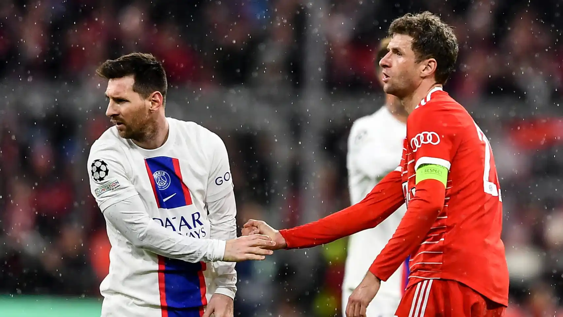 Thomas Müller sacó pecho por mandar en el historial contra Lionel Messi.