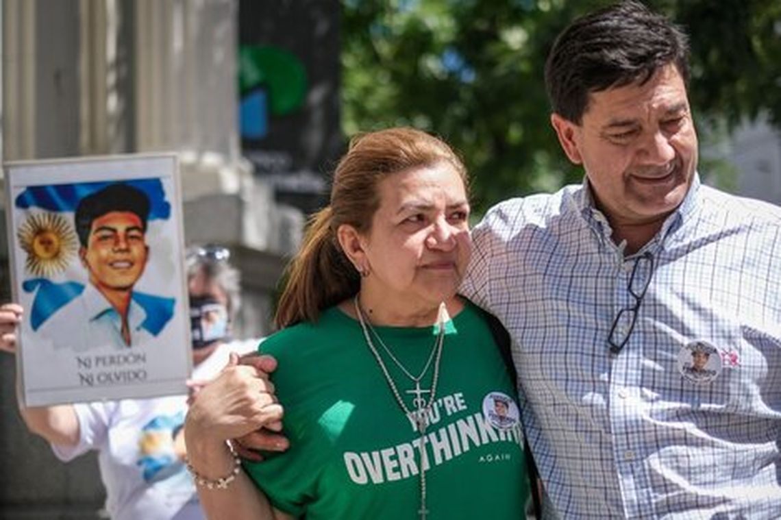 Los padres de Fernando Bez Sosa buscan que se haga justicia por la muerte de su hijo