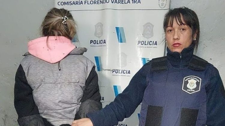 vecinos atraparon a una mujer que ingreso a una casa a robar