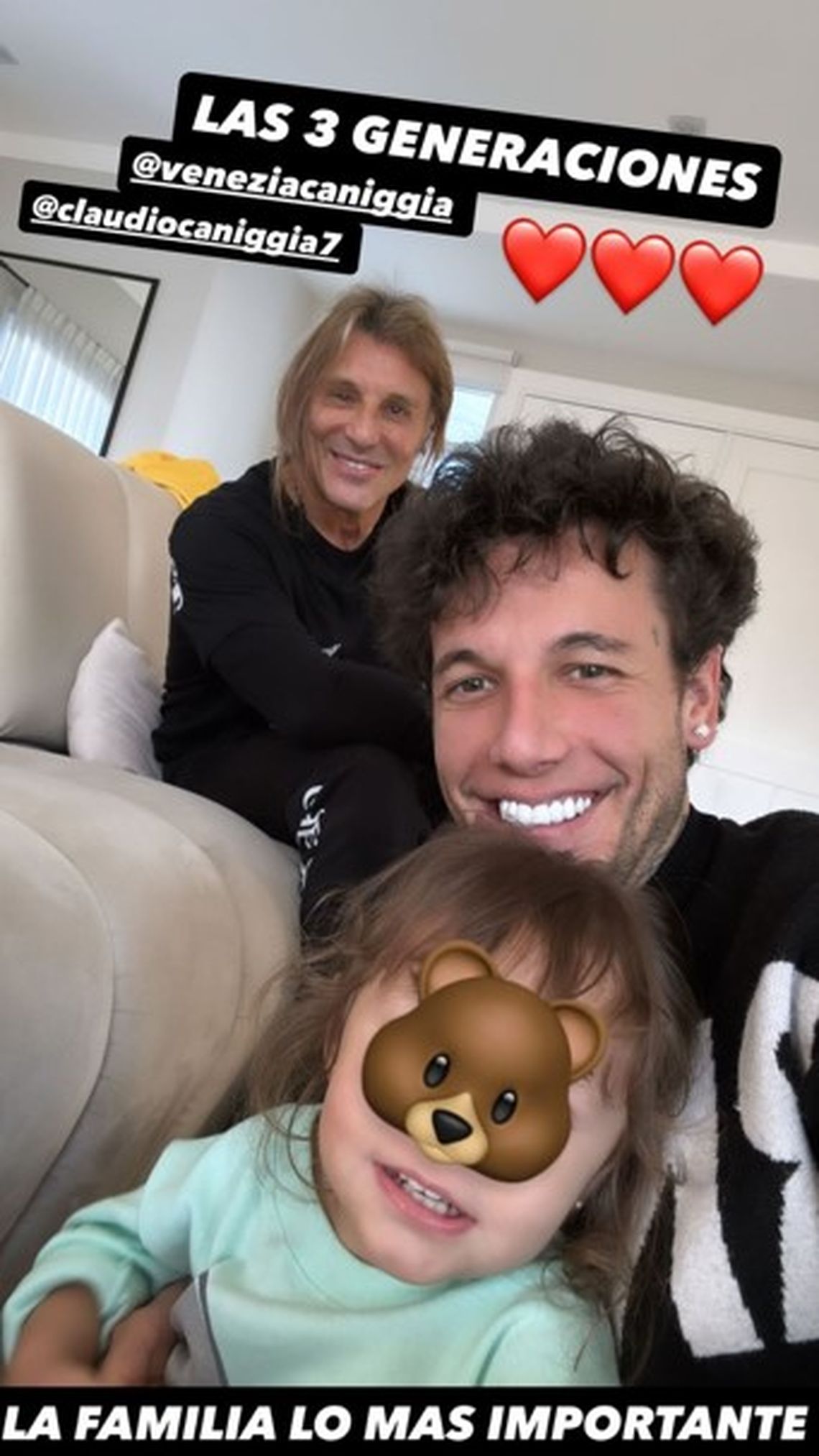 Alejandro de su madre y de su hermana, Alex está cada día más cerca de Claudio Paul, su papá. 