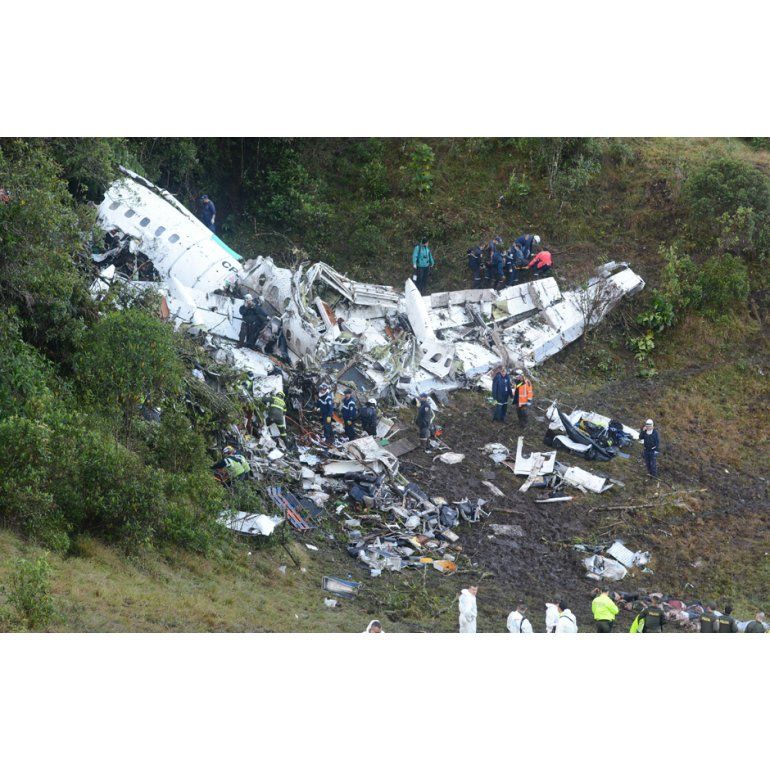 Restos de la aeronave que se estrello en Colombia. Foto: AP.