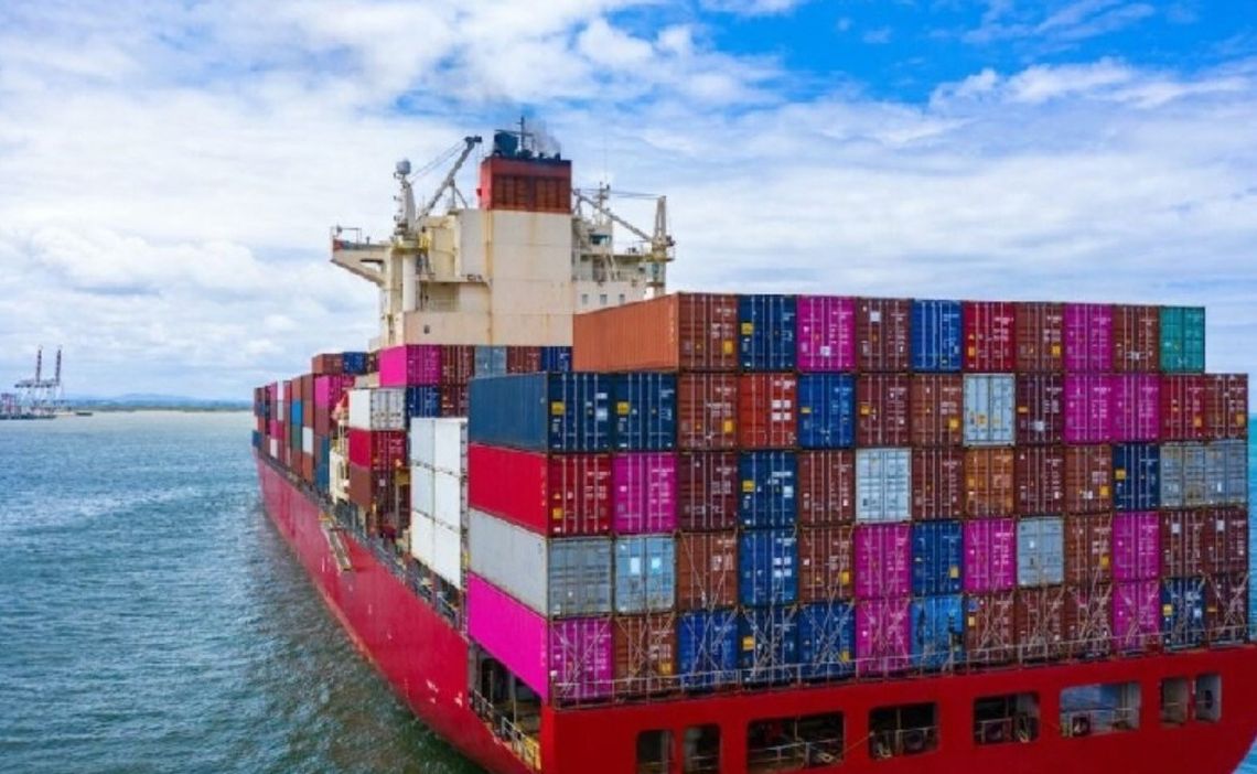 Fuerte aumento del superávit comercial