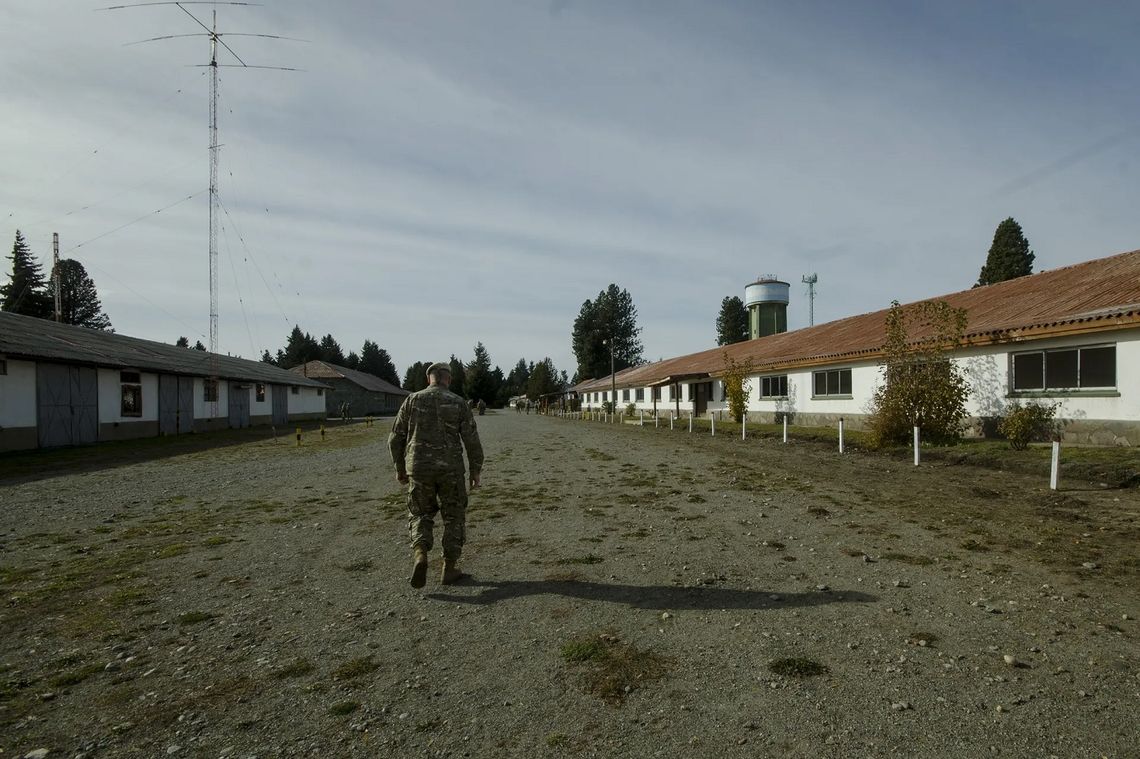 En las tierras reclamadas por los mapuches se encuentra el área de instrucción de la Escuela Militar de Montaña Juan Domingo Perón