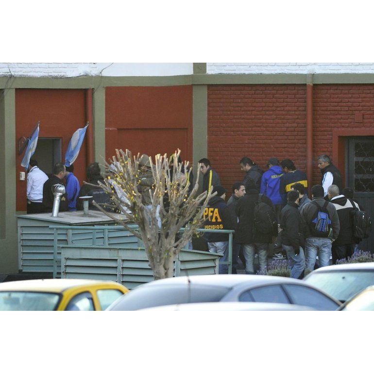 Trasladaron a Tribunales a los barras de Boca detenidos