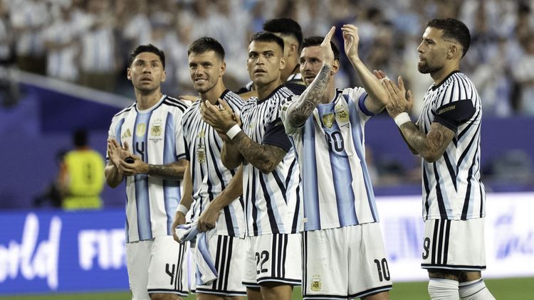 Después de festejar la victoria sufrida contra Cabo Verde, Messi y compañía piensan en Egipto.