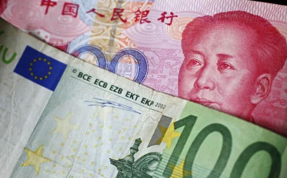 Crece el uso del yuan chino en el comercio internacional
