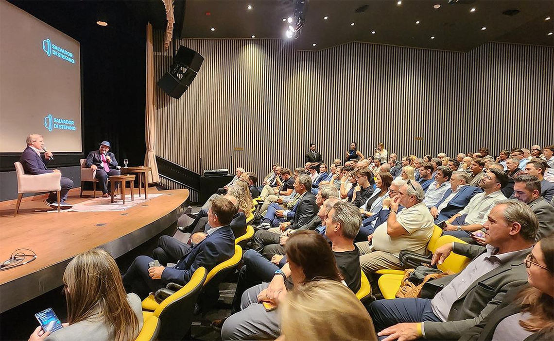 Luis Caputo en Rosario. Luis Caputo en Rosario.