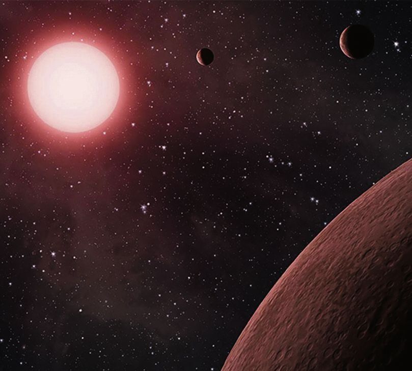 El exoplaneta orbita a una estrella situada a 8 años luz de distancia del Sol.