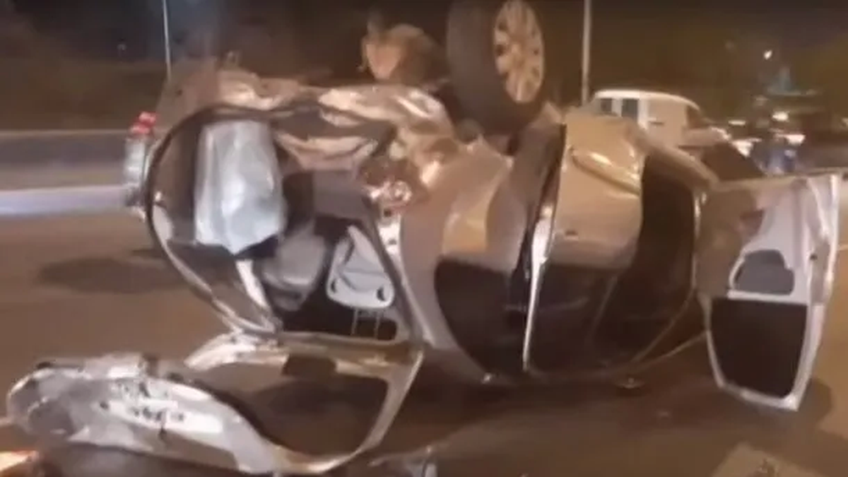 Caos de tránsito en la Panamericana: choque y vuelco con un herido