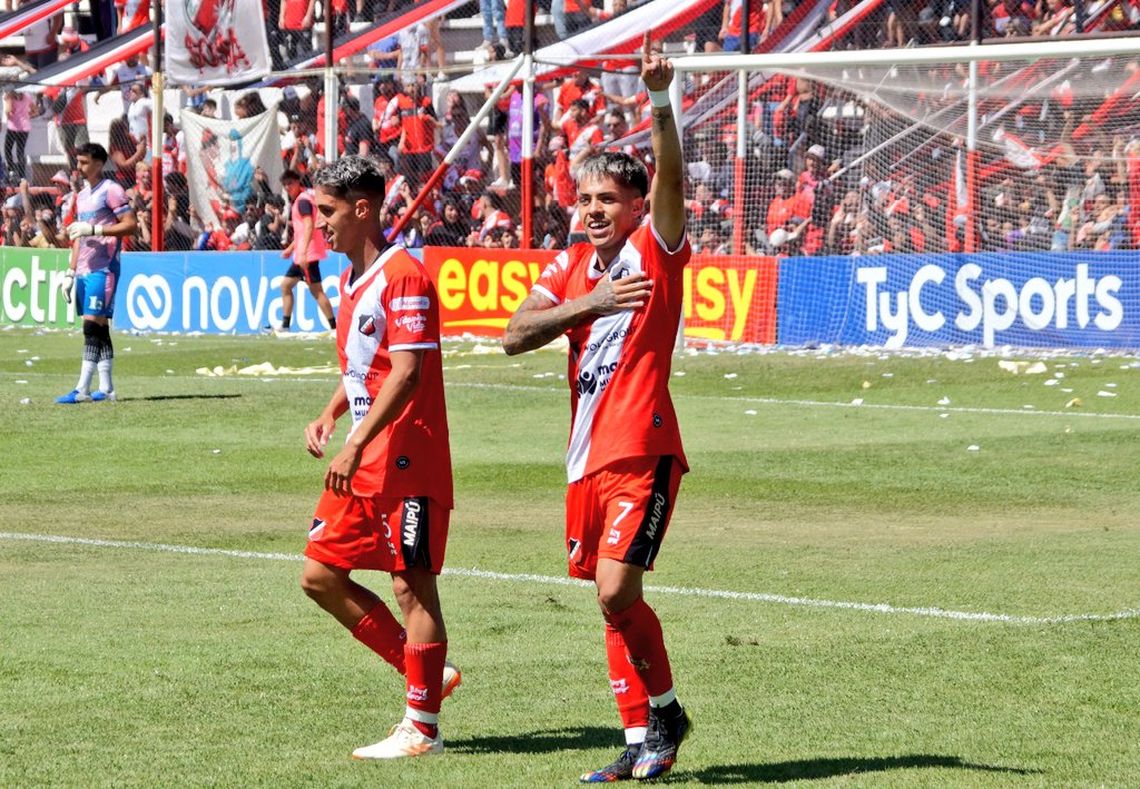 Deportivo Maipú sigue en carrera en el Reducido.