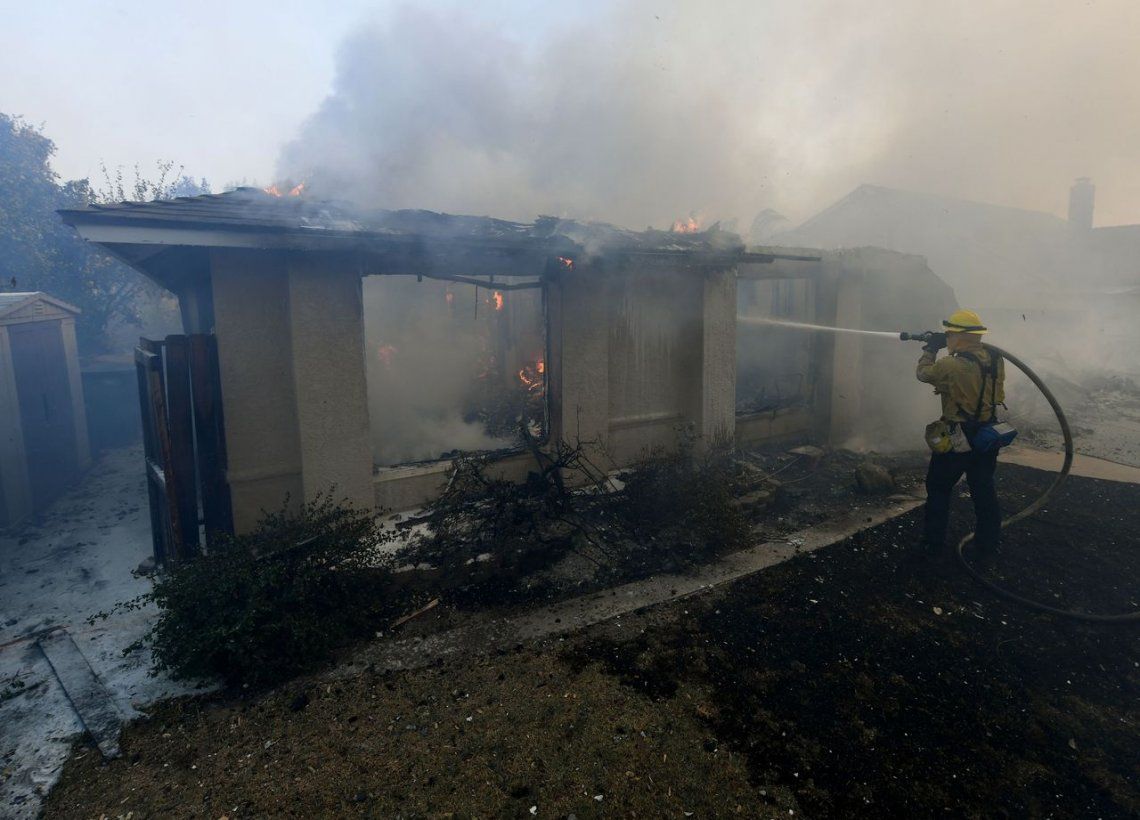 Impactantes imágenes del incendio forestal en California