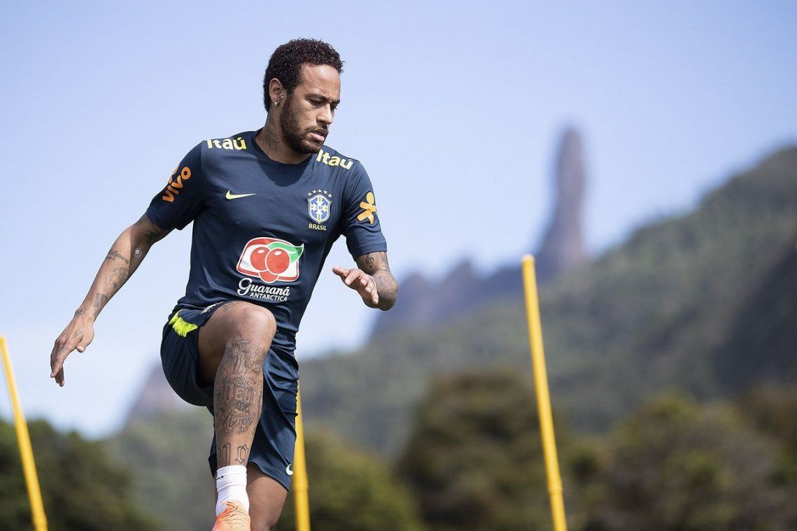 Neymar Junior fue acusado de violar a una mujer en París