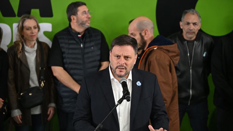 Leandro Santoro resaltó que le tocó enfrentar a dos gobiernos, el de la Ciudad y el Nacional.