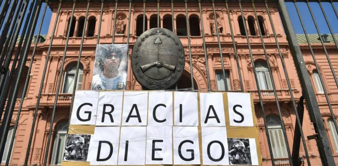 La Casa Rosada fue el lugar elegido para el multitudinario velorio de Diego Maradona