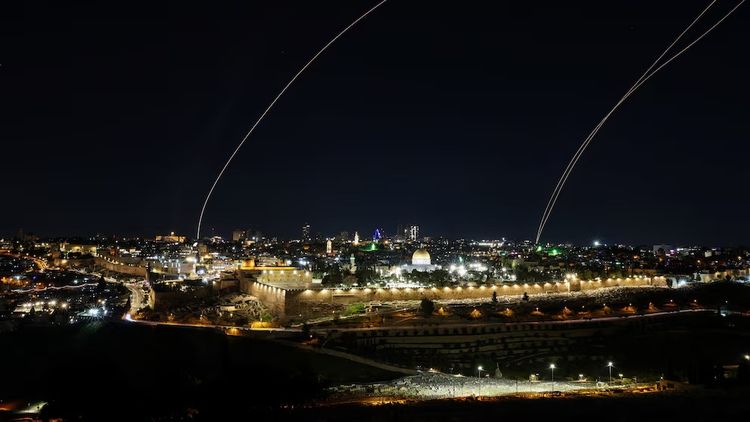 El régimen de Irán lanzó una nueva ola de misiles contra el territorio de Israel.