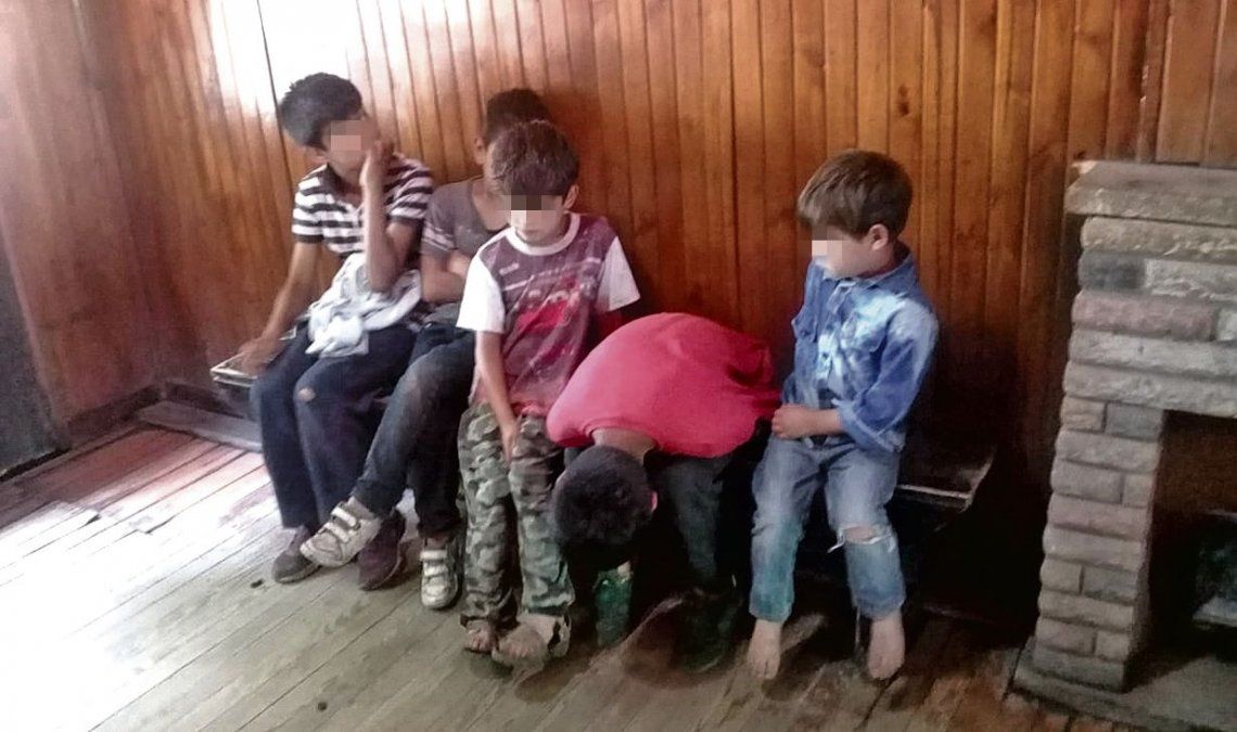 Los chicos fueron rescatados en una humilde casilla de la calle 1126