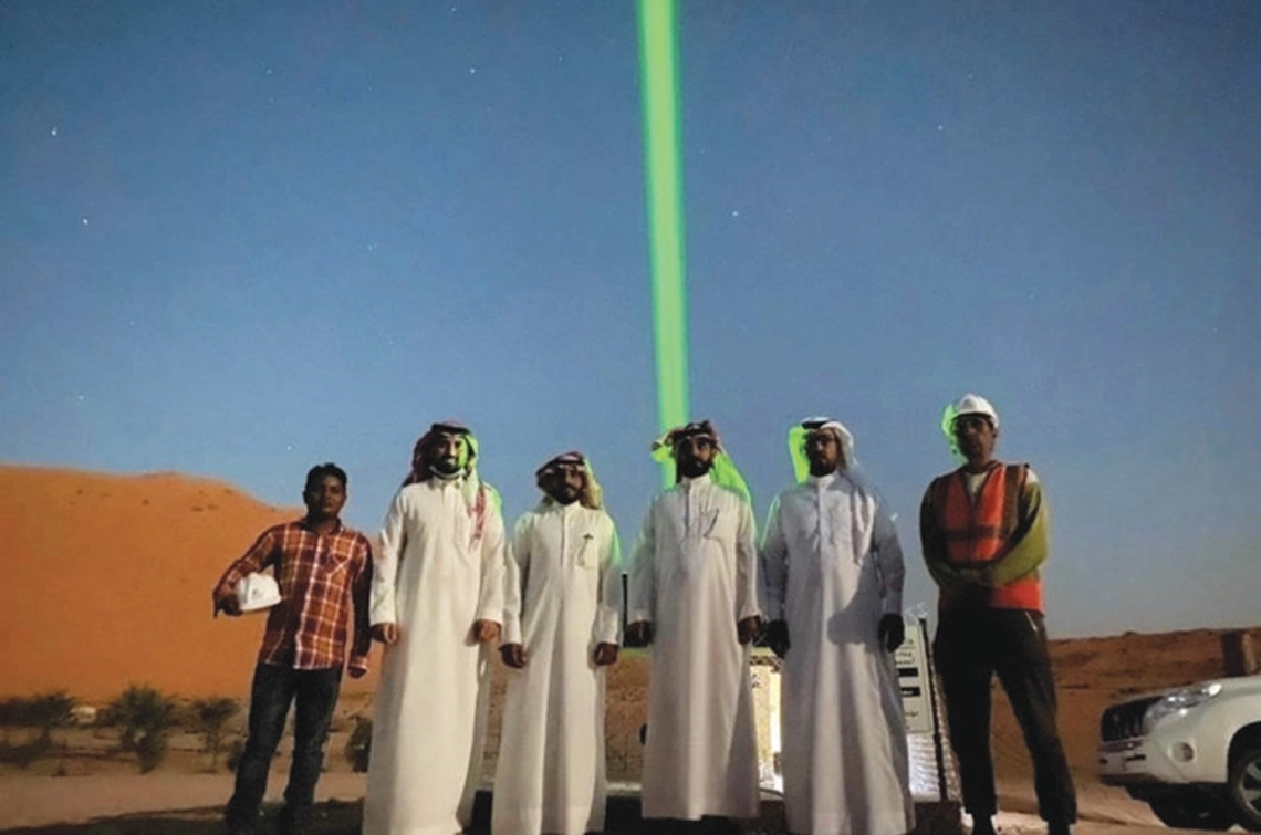 Arabia Saudita: colocan rayos láser para guiar a los perdidos en el desierto