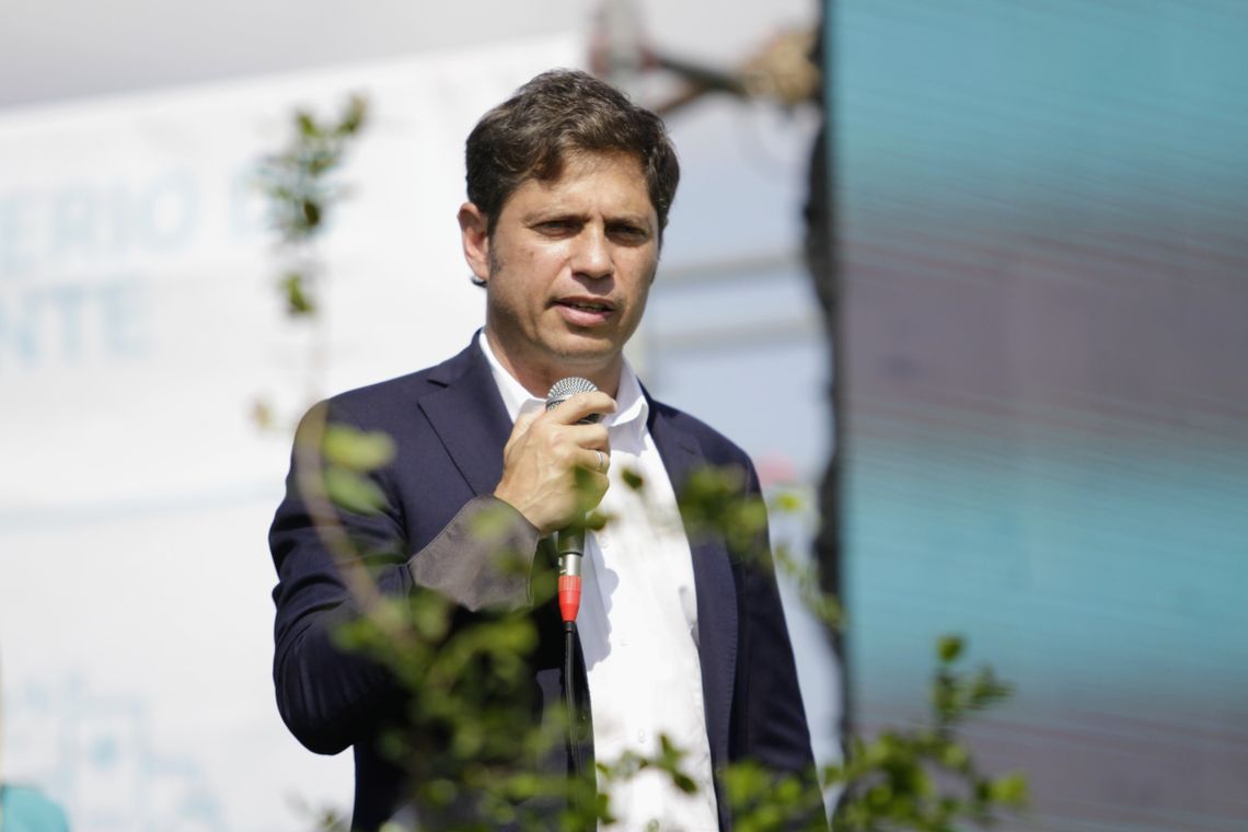 Kicillof tuvo un furcio y Santilli salió a cruzarlo
