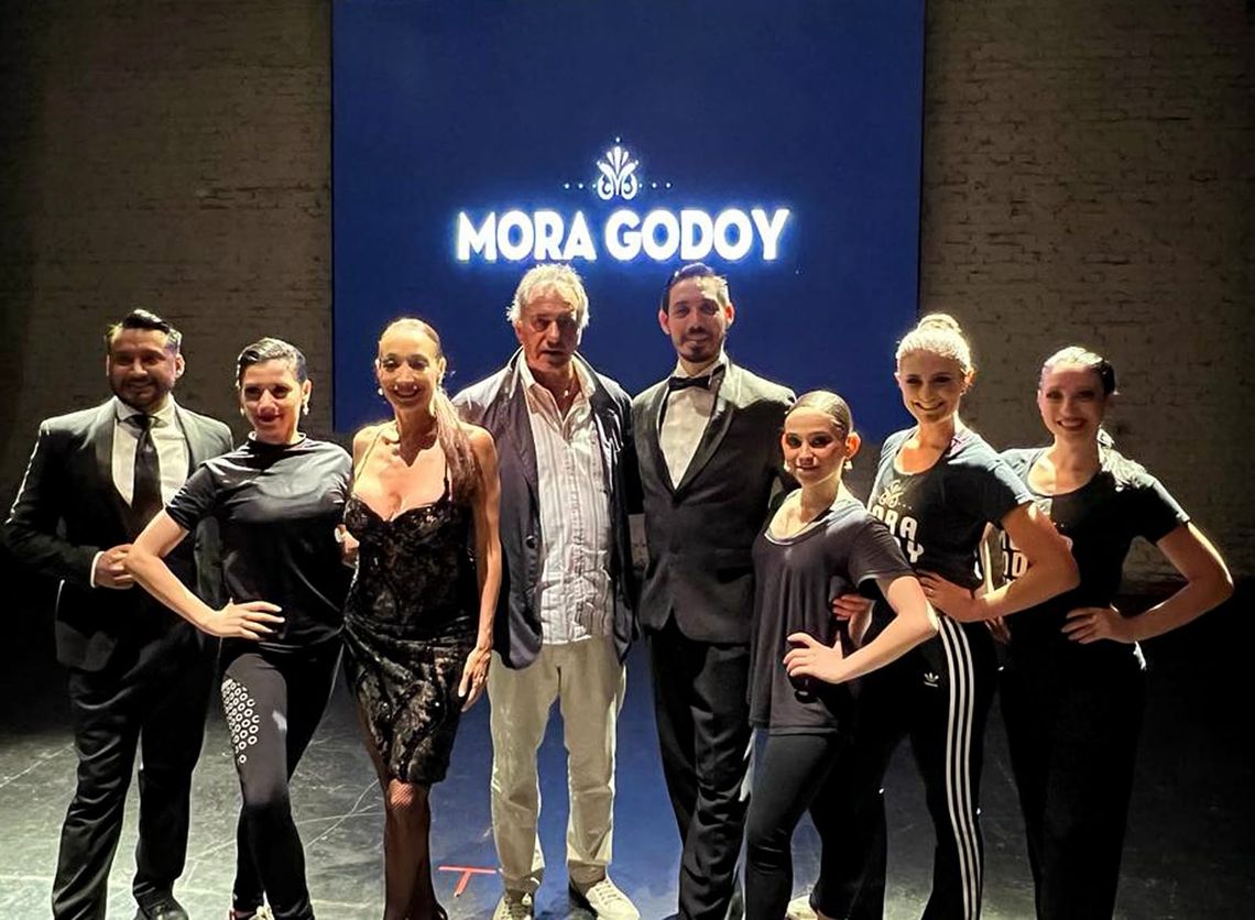 Mar del Plata - Daniel Scioli y la compañía de tango de Mora Godoy