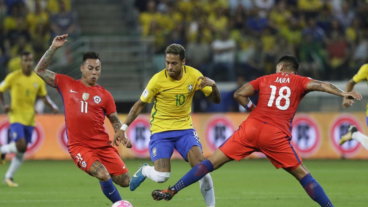 Chile cayó ante un implacable Brasil y se quedó afuera del Mundial