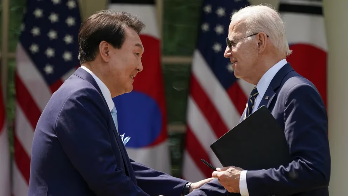 El presidente de Corea del Sur, Yoon Suk Yeol y el presidente de Estados Unidos, Joe Biden